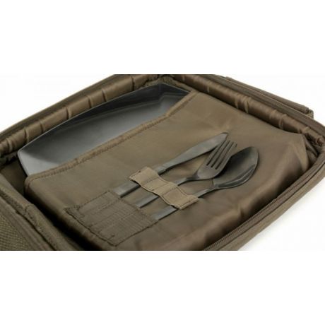 NASH ONE MAN DINING SET